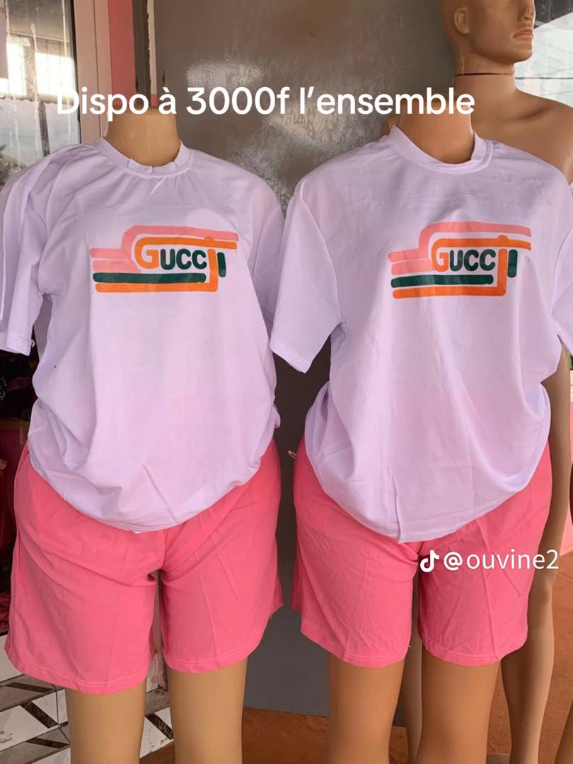 T-shirt ensemble